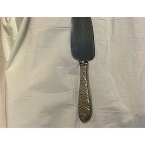 Vintage Hunt Silver Co. Repousse Cake Server